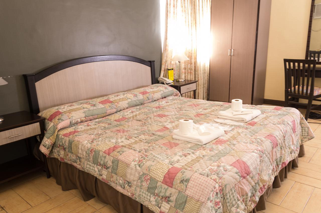 Tagaytay Country Hotel Tagaytay City Zewnętrze zdjęcie